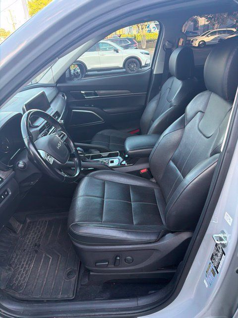 Used 2022 Kia Telluride EX w/ EX Premium Package AWD/4WD image 11