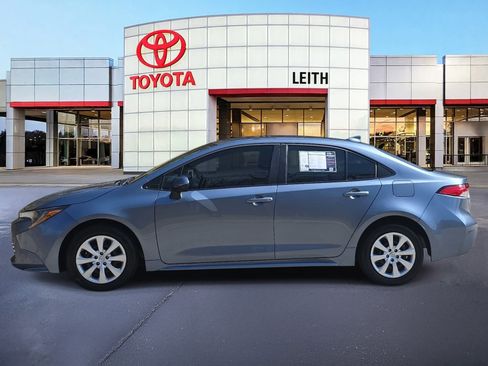 Used 2025 Toyota Corolla LE image 8