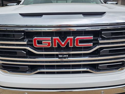 New 2026 GMC Sierra 1500 SLT w/ SLT Premium Plus Package AWD/4WD image 10