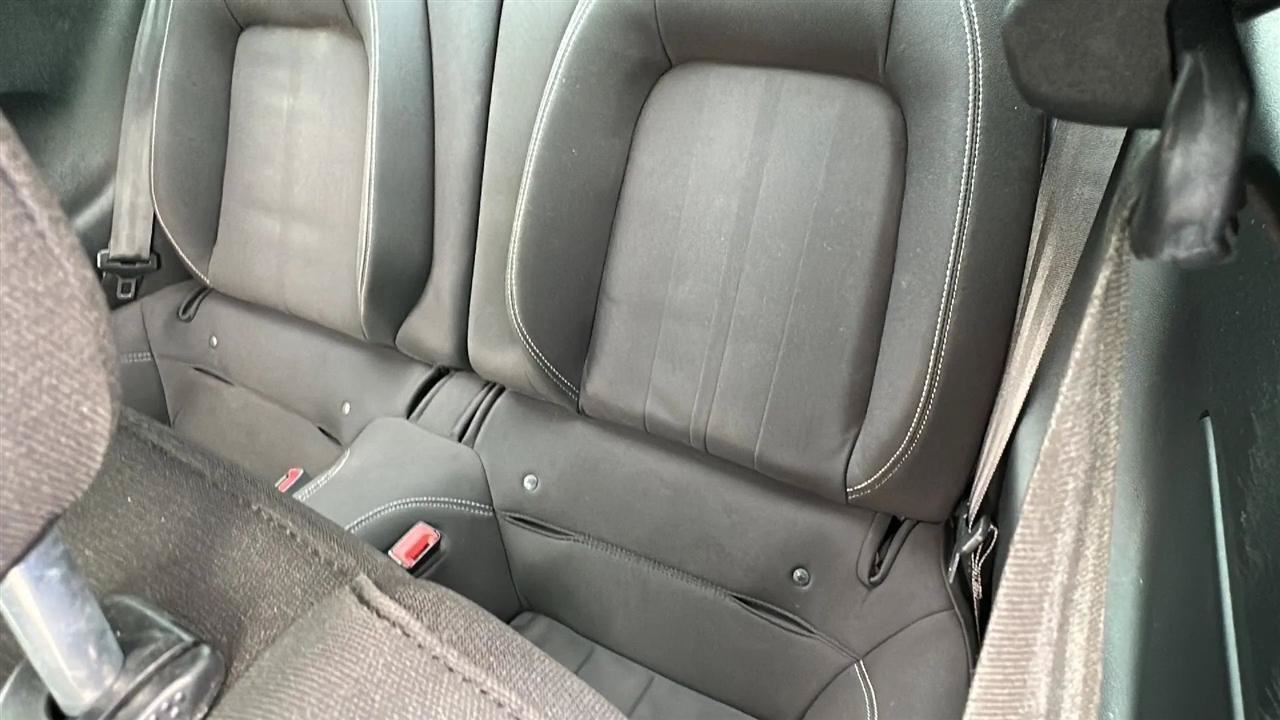 Used 2018 Ford Mustang Coupe RWD image 29