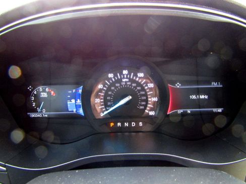 Used 2018 Ford Fusion Titanium image 15