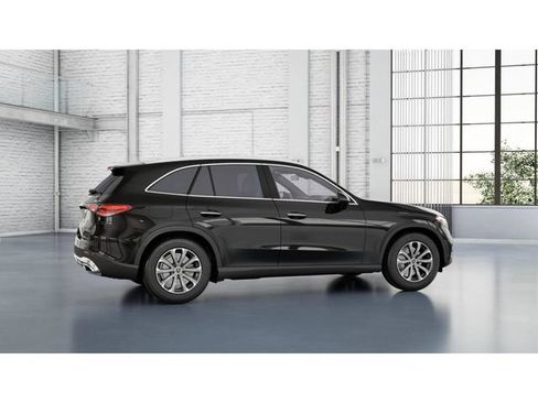 Used 2026 Mercedes-Benz GLC 300 4MATIC image 18
