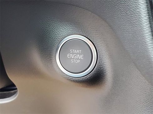 New 2026 Volvo XC40 B5 Ultra w/ Climate Package image 20