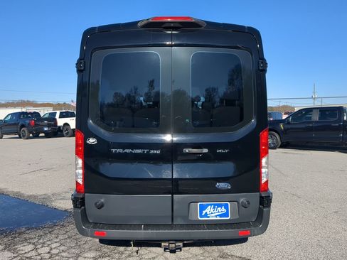 Used 2018 Ford Transit 350 XLT image 4