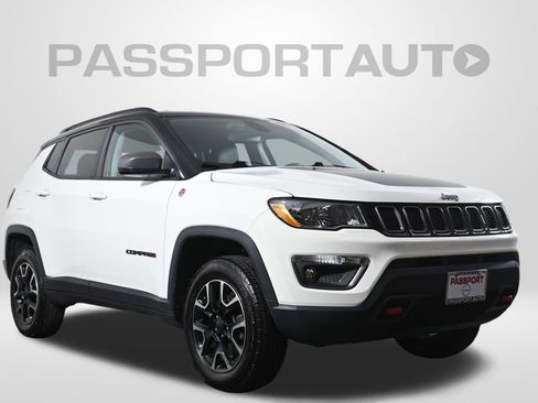 Used 2019 Jeep Compass Trailhawk image 4
