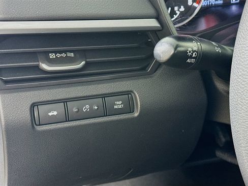 Used 2022 Nissan Altima 2.5 SV FWD image 10
