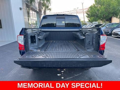 Used 2018 Nissan Titan PRO-4X w/ Pro-4x Convenience Package AWD/4WD image 26