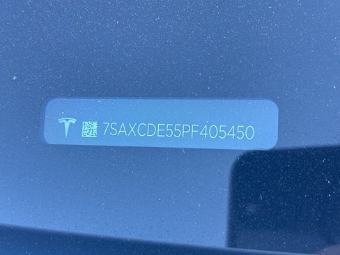 Used 2023 Tesla Model X AWD/4WD image 3
