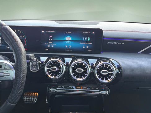 Used 2021 Mercedes-Benz CLA 35 AMG 4MATIC image 10