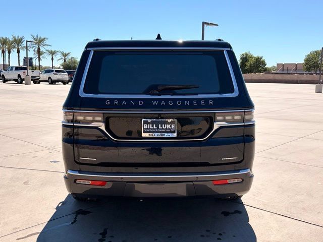 Used 2022 Jeep Grand Wagoneer Series III AWD/4WD image 8