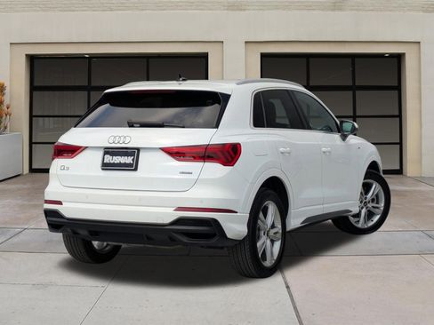 Used 2023 Audi Q3 2.0T Premium w/ Convenience Package AWD/4WD image 4