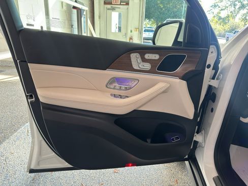 Used 2025 Mercedes-Benz GLE 350 4MATIC image 28