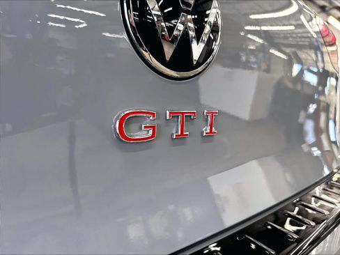 Used 2026 Volkswagen GTI Autobahn FWD image 27