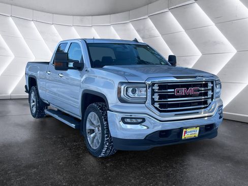 Used 2017 GMC Sierra 1500 SLT w/ SLT Premium Package image 8