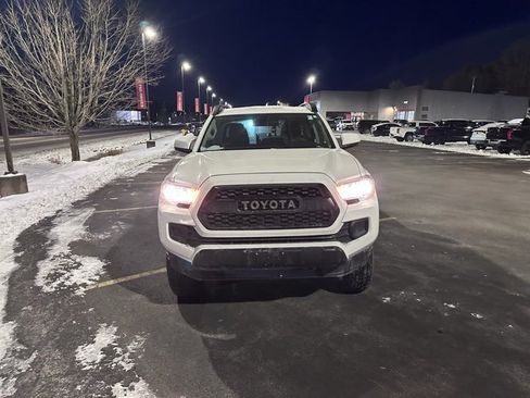 Used 2021 Toyota Tacoma SR image 8