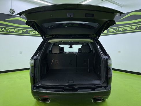 Used 2018 Chevrolet Traverse Premier w/ Redline Edition image 9