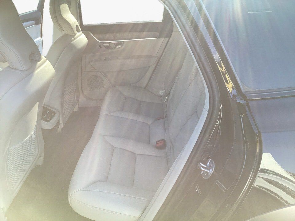 Certified 2023 Volvo V90 B6 Cross Country Plus AWD/4WD image 16