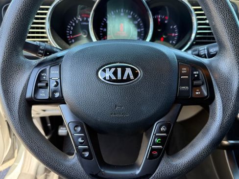 Used 2013 Kia Optima LX FWD image 18