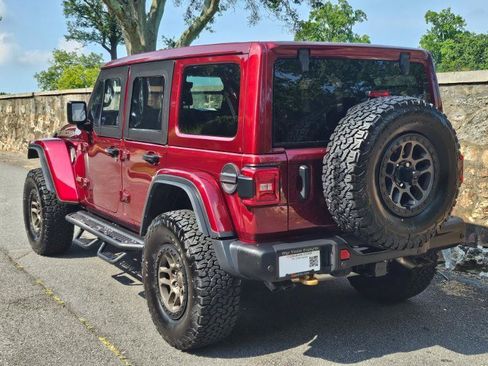 Used 2022 Jeep Wrangler Unlimited Rubicon AWD/4WD image 10