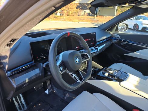 Certified 2025 BMW i5 M60 w/ Premium Package image 22