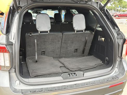 Certified 2025 Ford Explorer ST-Line w/ ST-Line Street Pack AWD/4WD image 11