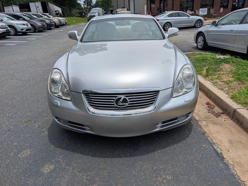 Used 2009 Lexus SC 430 Convertible RWD image 3