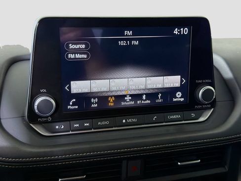 Used 2023 Nissan Rogue SV FWD image 17