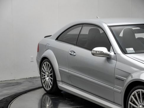 Used 2008 Mercedes-Benz CLK 63 AMG Black Series image 22