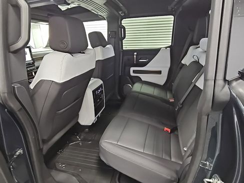 New 2025 GMC Hummer EV 3X w/ Extreme Off-Road Package image 35