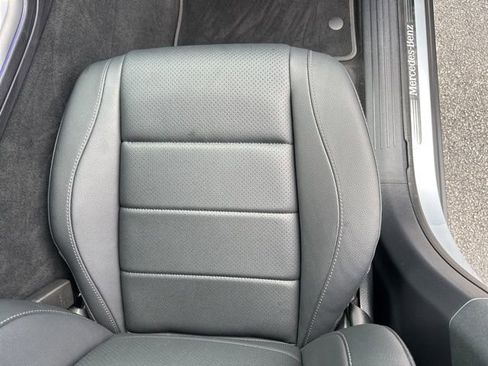 Used 2025 Mercedes-Benz GLE 450 4MATIC image 36