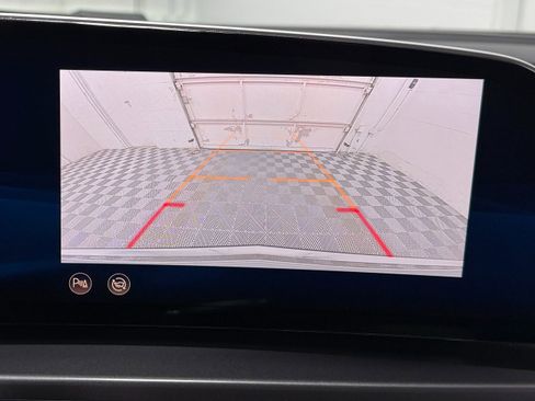Used 2024 Cadillac Lyriq Tech RWD image 28
