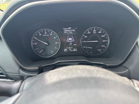 Used 2025 Subaru Outback Touring AWD/4WD image 10