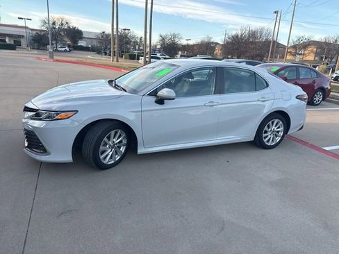Used 2023 Toyota Camry LE image 7