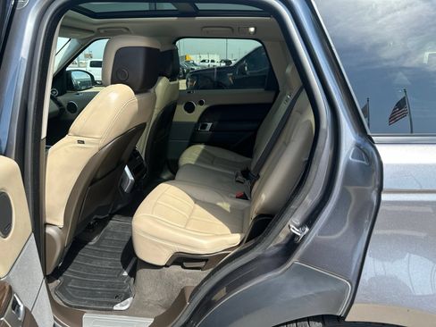 Used 2018 Land Rover Range Rover Sport HSE AWD/4WD image 10