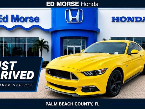 Used 2016 Ford Mustang GT RWD image 1
