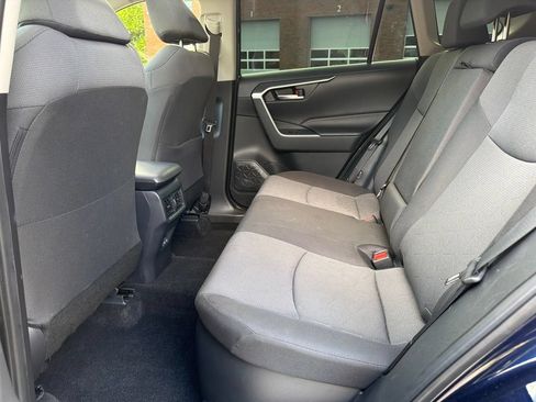 Used 2025 Toyota RAV4 XLE w/ Convenience Package AWD/4WD image 28