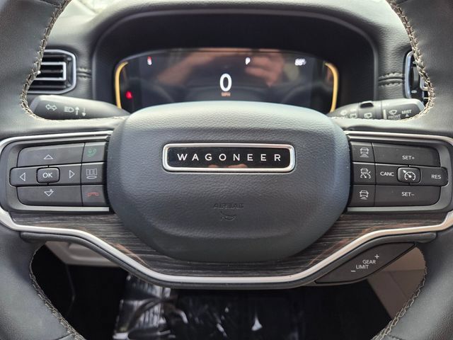 Certified 2022 Jeep Wagoneer Series III w/ Flexible Seating Group RWD image 33