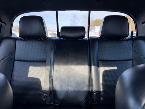 Used 2019 Toyota Tacoma Limited image 25