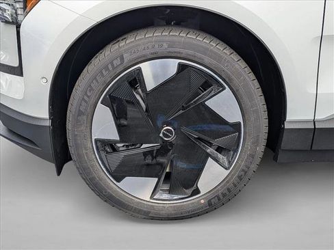 New 2026 Volvo EX30 Ultra image 11