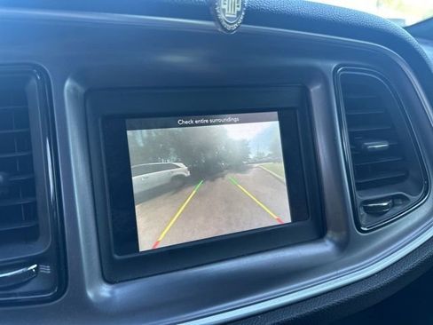 Used 2019 Dodge Challenger R/T w/ Driver Convenience Group image 10