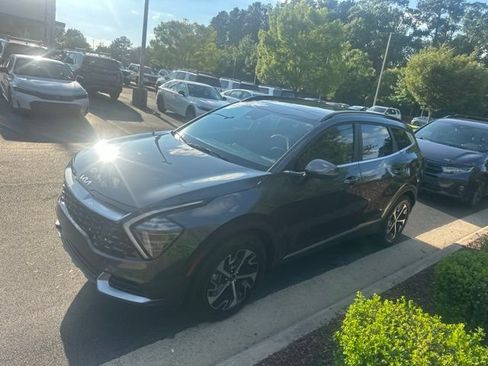 Used 2025 Kia Sportage EX w/ Premium Package FWD image 3