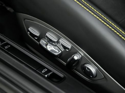 Used 2016 Porsche Cayman GT4 RWD image 20