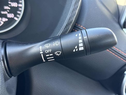 Used 2021 Nissan Sentra SR w/ SR Premium Package image 11