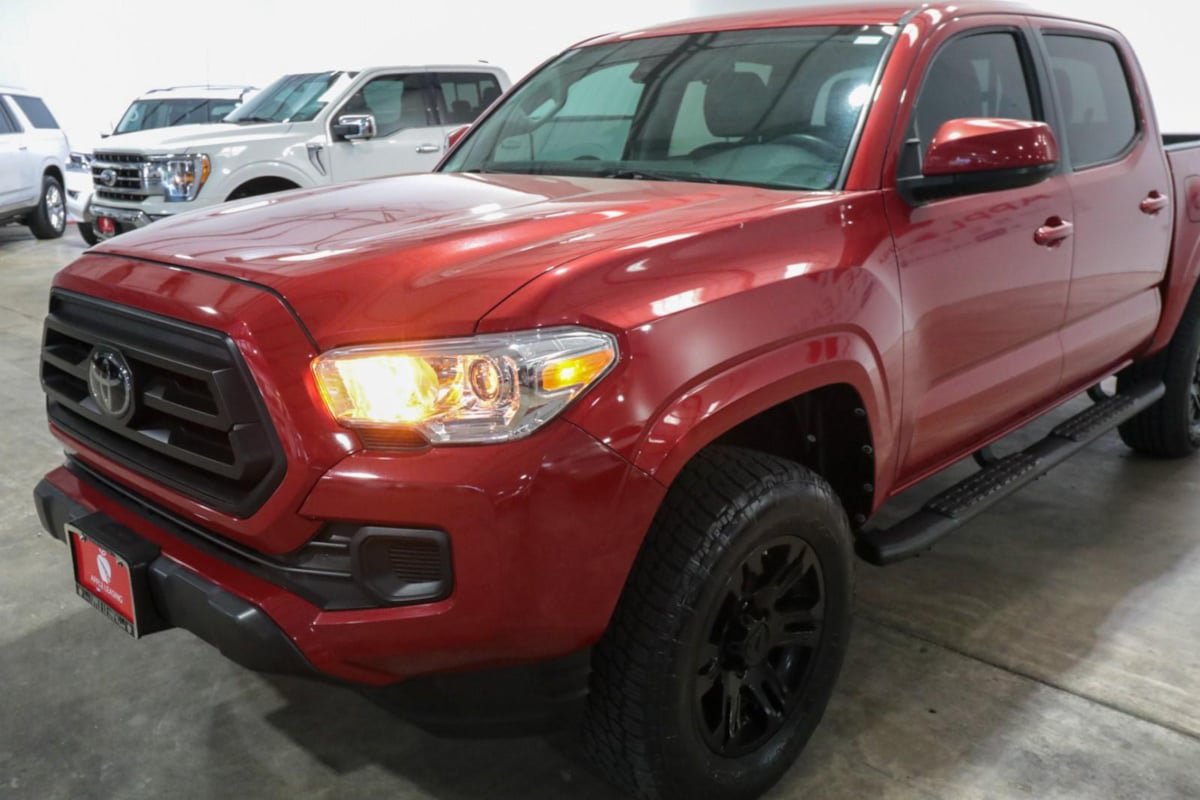 Used 2022 Toyota Tacoma SR w/ SR Convenience Package RWD image 6