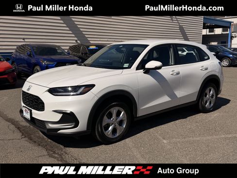 Certified 2024 Honda HR-V LX image 1