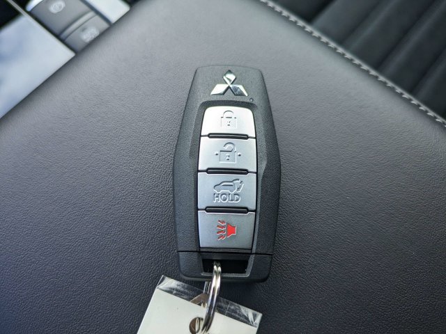 New 2026 Mitsubishi Outlander SE FWD image 31