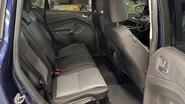 Used 2017 Ford C-MAX SE FWD image 20
