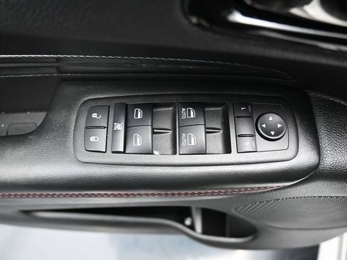 Used 2025 Dodge Durango GT AWD/4WD image 11