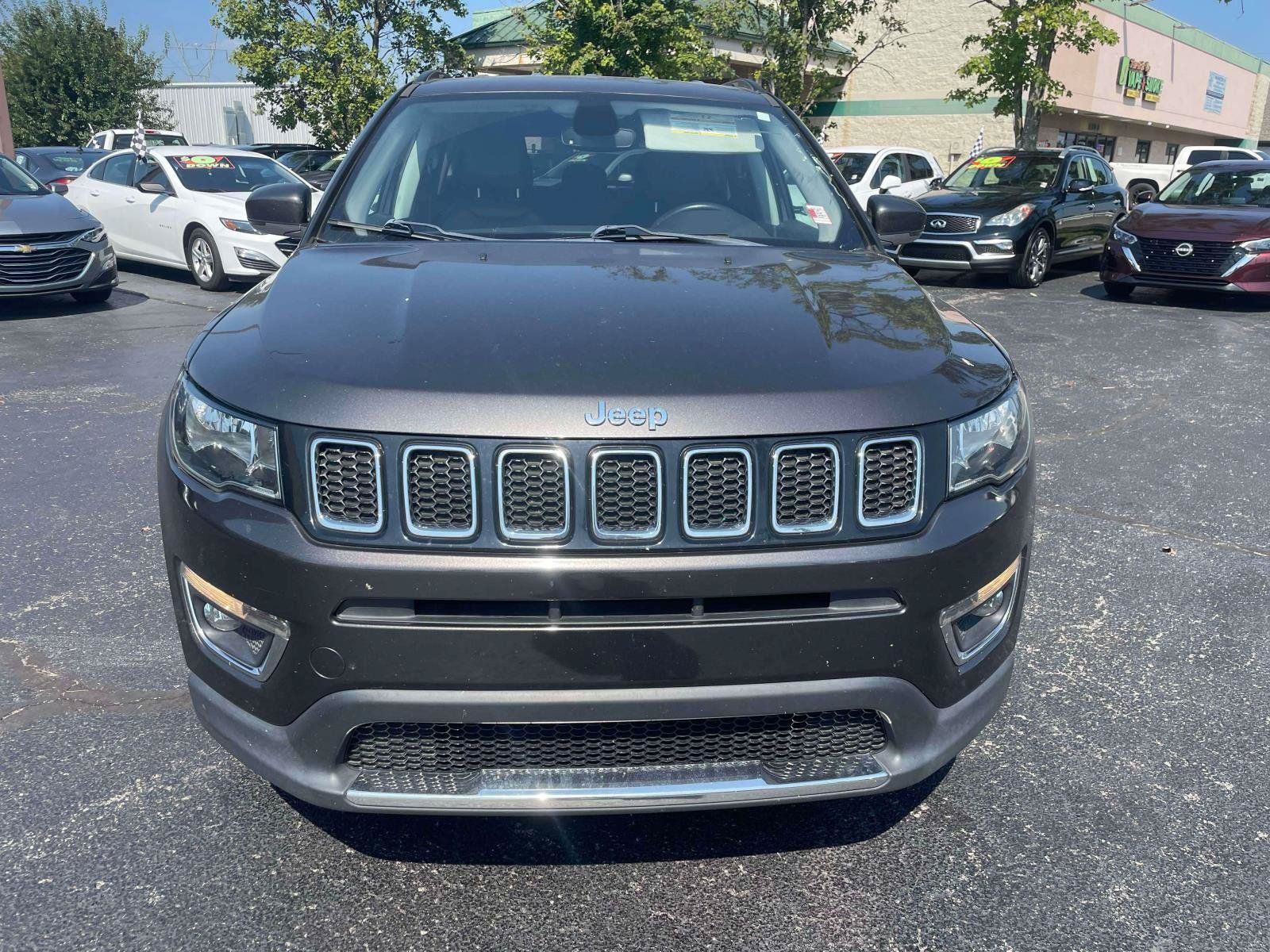 Used 2019 Jeep Compass Limited FWD image 2