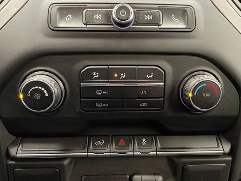 Used 2020 Chevrolet Silverado 1500 Custom w/ Custom Value Package AWD/4WD image 6
